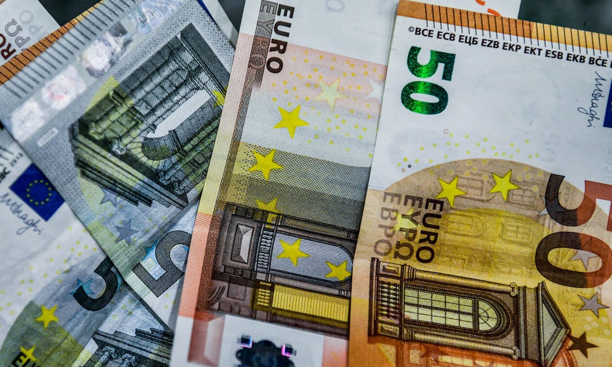 Σε ποιους και πόσα χρωστάει το δημόσιο